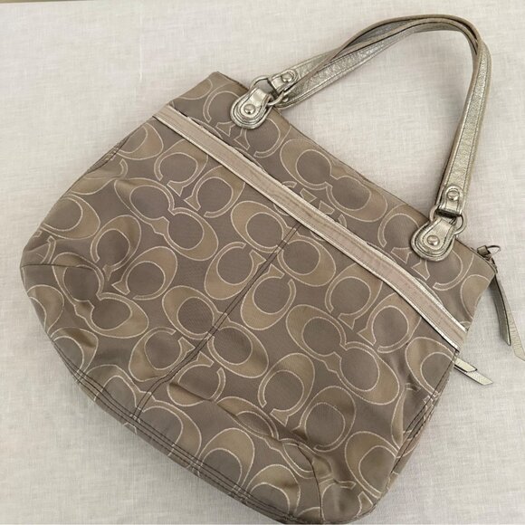 Y2K Coach Signature Poppy Gray Silver Tote Bag Purse Zip Closure Shoulder Bag - Picture 6 of 12